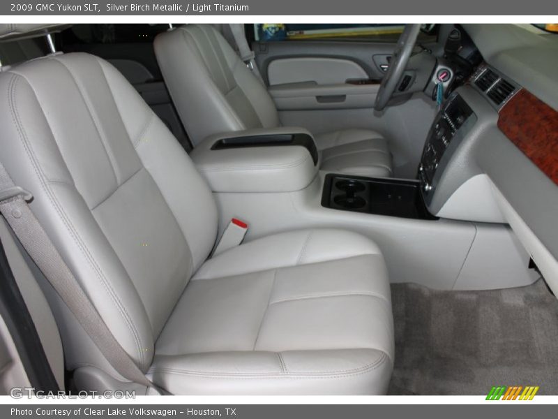 Silver Birch Metallic / Light Titanium 2009 GMC Yukon SLT