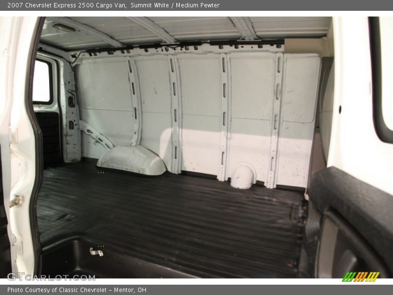 Summit White / Medium Pewter 2007 Chevrolet Express 2500 Cargo Van