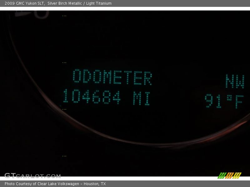 Silver Birch Metallic / Light Titanium 2009 GMC Yukon SLT