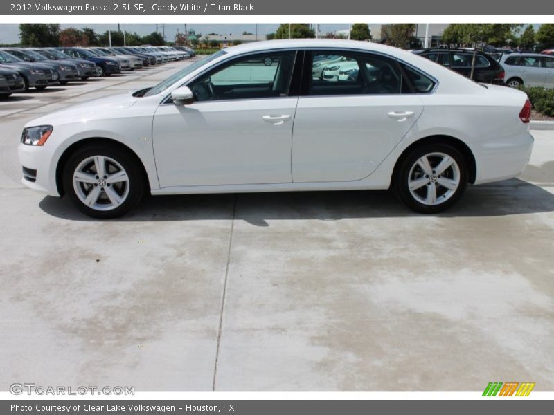 Candy White / Titan Black 2012 Volkswagen Passat 2.5L SE