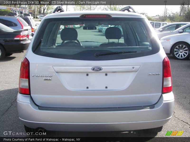 CD Silver Metallic / Dark Flint/Light Flint 2005 Ford Focus ZXW SES Wagon