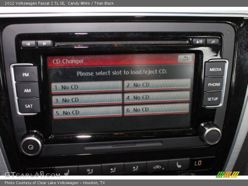 Candy White / Titan Black 2012 Volkswagen Passat 2.5L SE
