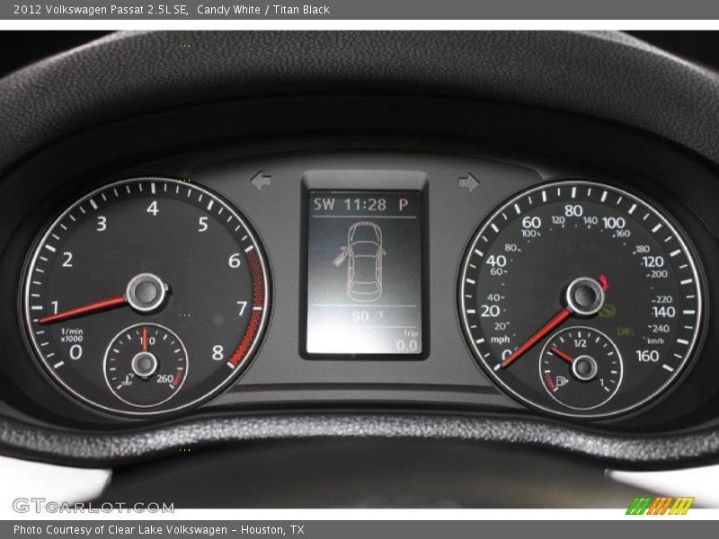 Candy White / Titan Black 2012 Volkswagen Passat 2.5L SE