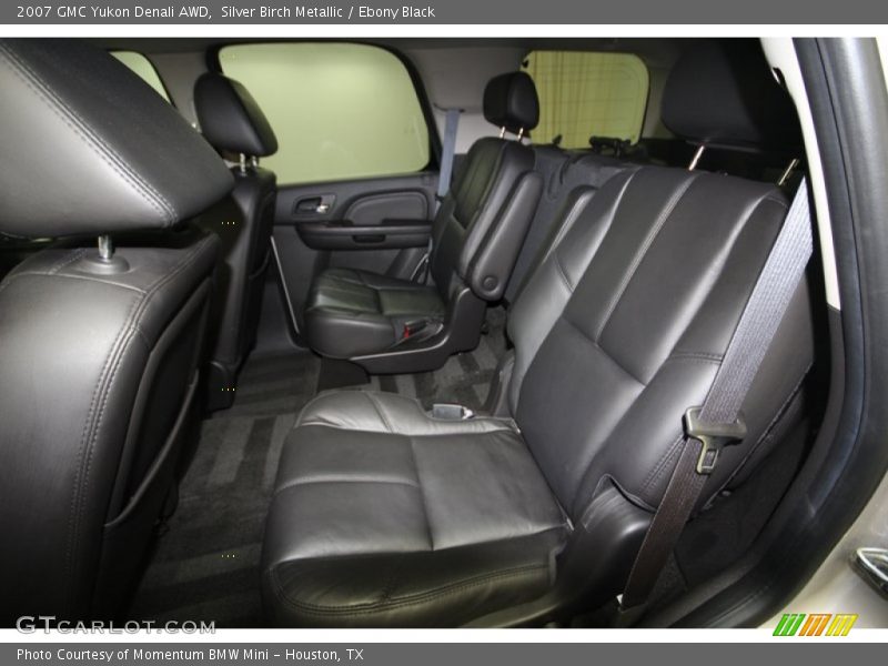 Silver Birch Metallic / Ebony Black 2007 GMC Yukon Denali AWD
