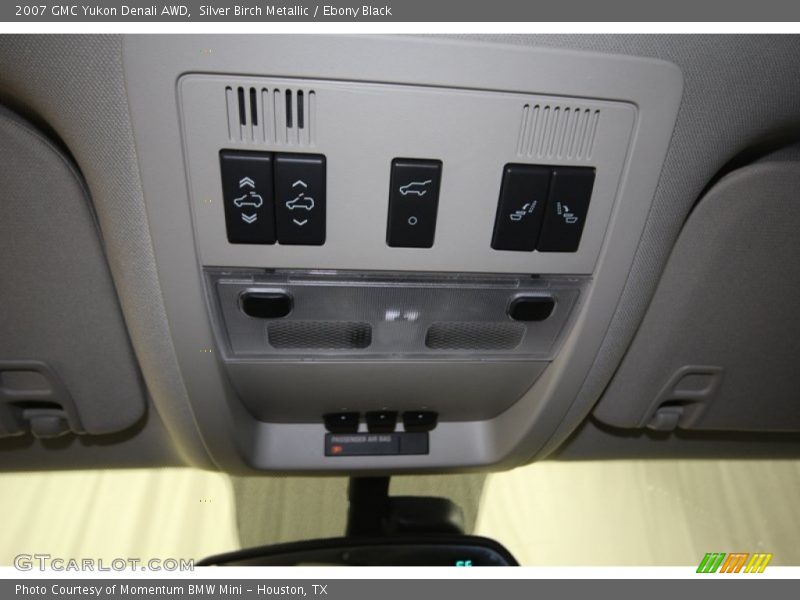 Silver Birch Metallic / Ebony Black 2007 GMC Yukon Denali AWD