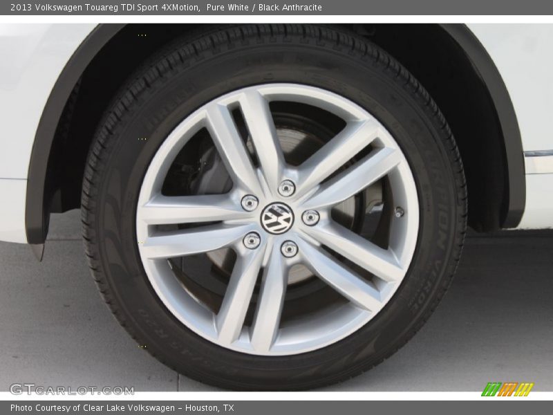 Pure White / Black Anthracite 2013 Volkswagen Touareg TDI Sport 4XMotion