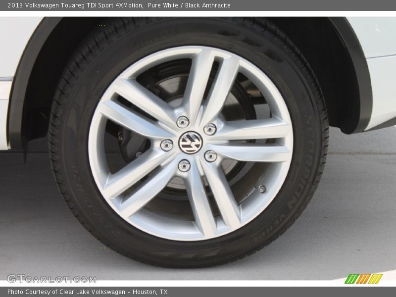 Pure White / Black Anthracite 2013 Volkswagen Touareg TDI Sport 4XMotion