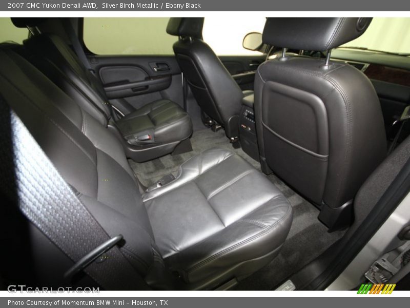 Silver Birch Metallic / Ebony Black 2007 GMC Yukon Denali AWD