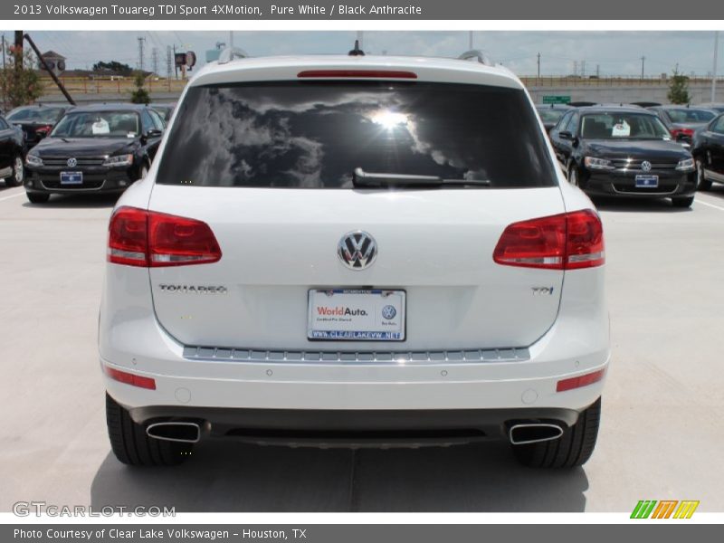 Pure White / Black Anthracite 2013 Volkswagen Touareg TDI Sport 4XMotion