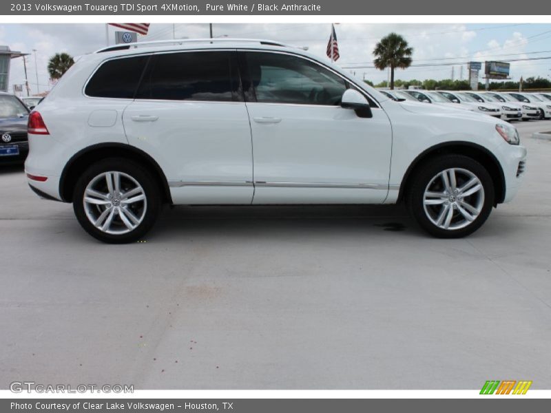 Pure White / Black Anthracite 2013 Volkswagen Touareg TDI Sport 4XMotion