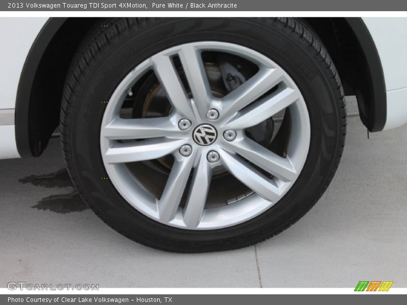Pure White / Black Anthracite 2013 Volkswagen Touareg TDI Sport 4XMotion