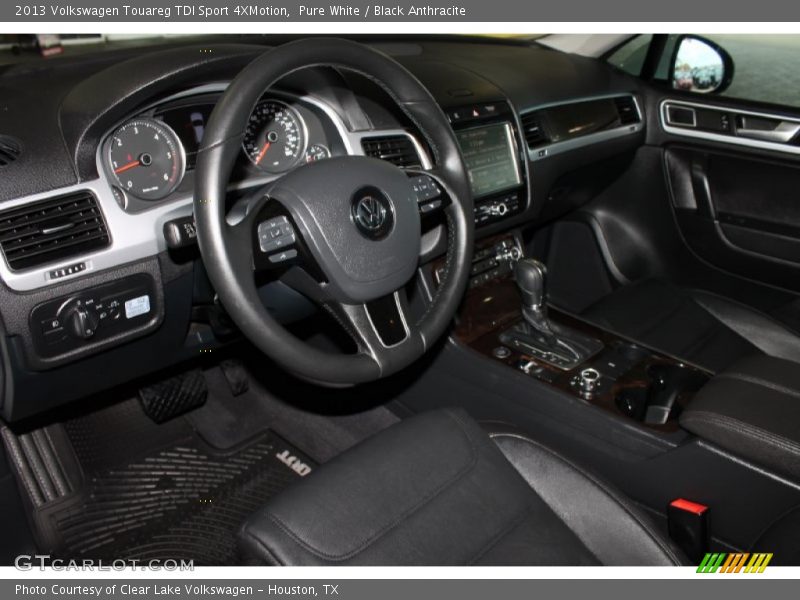 Pure White / Black Anthracite 2013 Volkswagen Touareg TDI Sport 4XMotion
