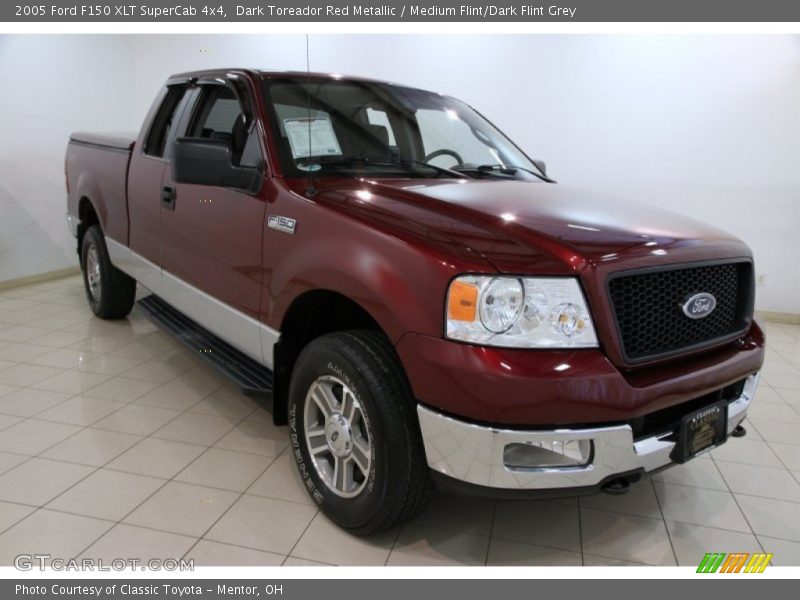 Dark Toreador Red Metallic / Medium Flint/Dark Flint Grey 2005 Ford F150 XLT SuperCab 4x4
