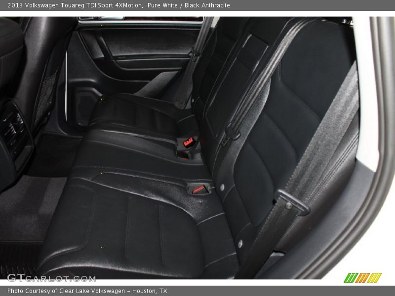 Pure White / Black Anthracite 2013 Volkswagen Touareg TDI Sport 4XMotion