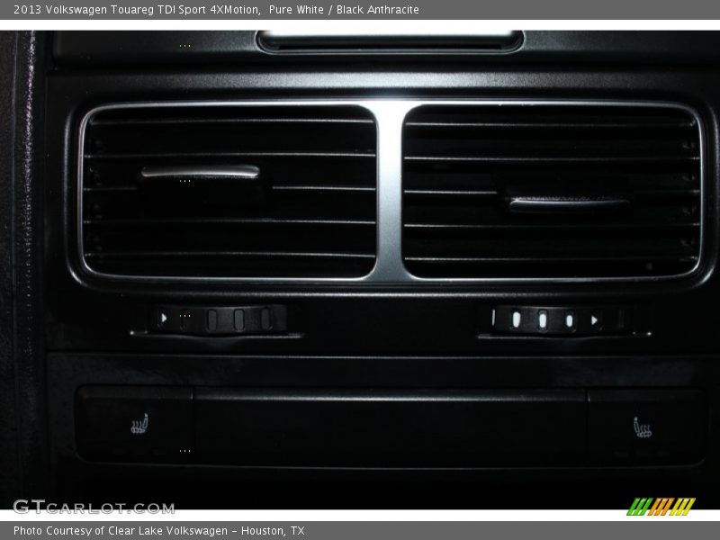 Pure White / Black Anthracite 2013 Volkswagen Touareg TDI Sport 4XMotion