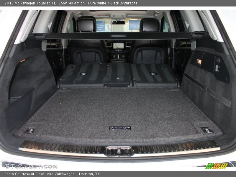 Pure White / Black Anthracite 2013 Volkswagen Touareg TDI Sport 4XMotion