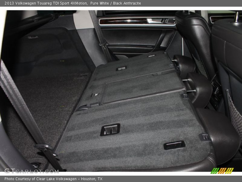 Pure White / Black Anthracite 2013 Volkswagen Touareg TDI Sport 4XMotion