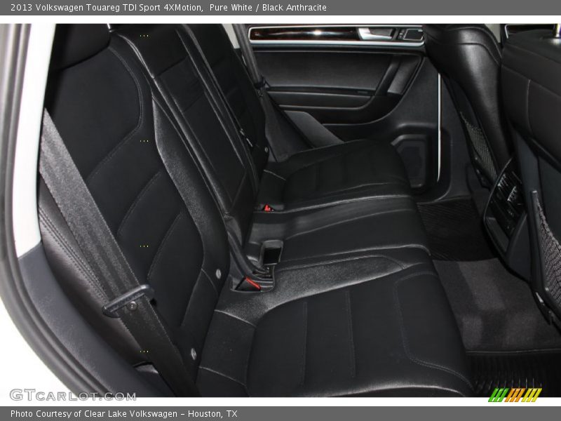 Pure White / Black Anthracite 2013 Volkswagen Touareg TDI Sport 4XMotion
