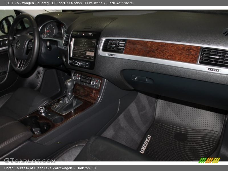 Pure White / Black Anthracite 2013 Volkswagen Touareg TDI Sport 4XMotion