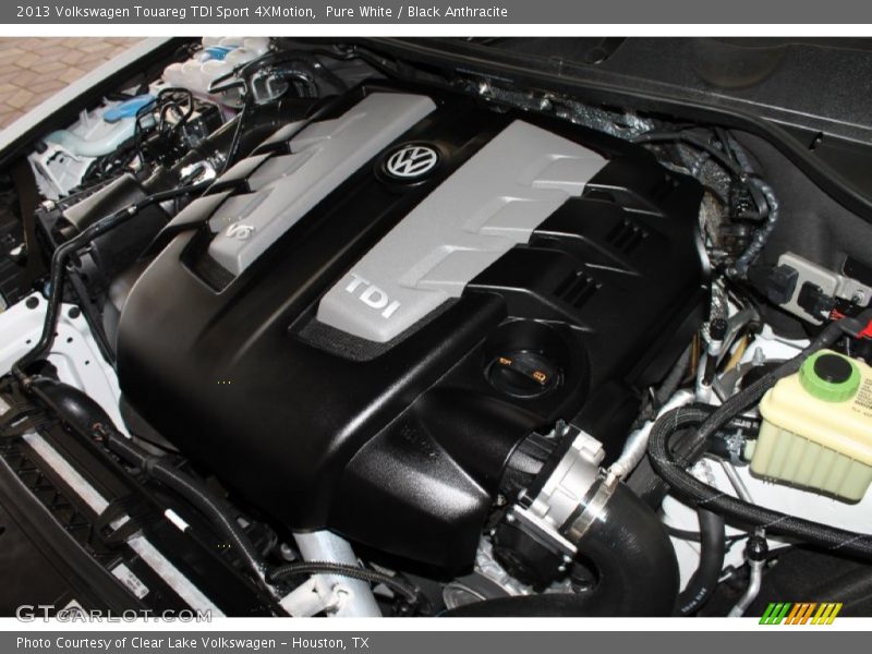 Pure White / Black Anthracite 2013 Volkswagen Touareg TDI Sport 4XMotion