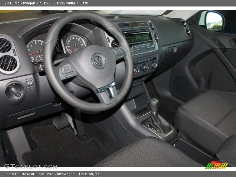 Candy White / Black 2013 Volkswagen Tiguan S