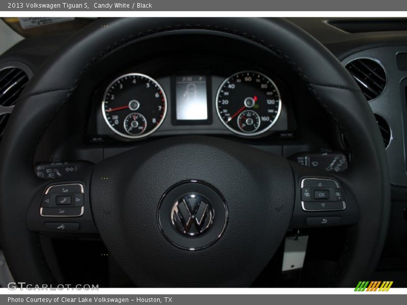 Candy White / Black 2013 Volkswagen Tiguan S