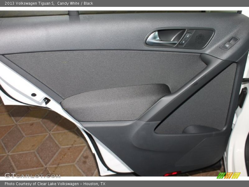 Candy White / Black 2013 Volkswagen Tiguan S