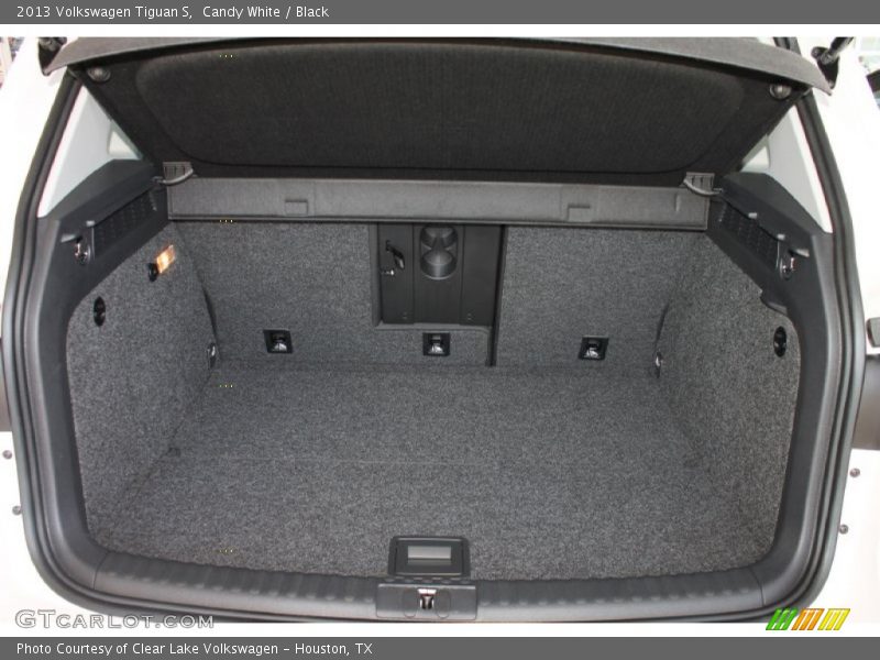 Candy White / Black 2013 Volkswagen Tiguan S