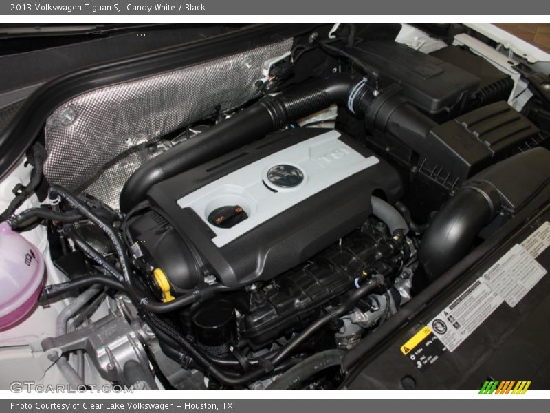 Candy White / Black 2013 Volkswagen Tiguan S