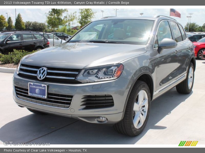 Canyon Gray Metallic / Cornsilk Beige 2013 Volkswagen Touareg TDI Lux 4XMotion