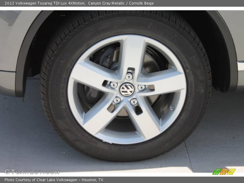Canyon Gray Metallic / Cornsilk Beige 2013 Volkswagen Touareg TDI Lux 4XMotion
