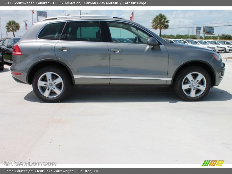 Canyon Gray Metallic / Cornsilk Beige 2013 Volkswagen Touareg TDI Lux 4XMotion