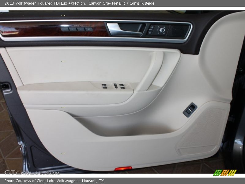 Canyon Gray Metallic / Cornsilk Beige 2013 Volkswagen Touareg TDI Lux 4XMotion