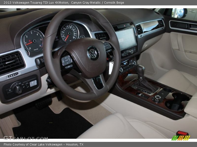 Canyon Gray Metallic / Cornsilk Beige 2013 Volkswagen Touareg TDI Lux 4XMotion