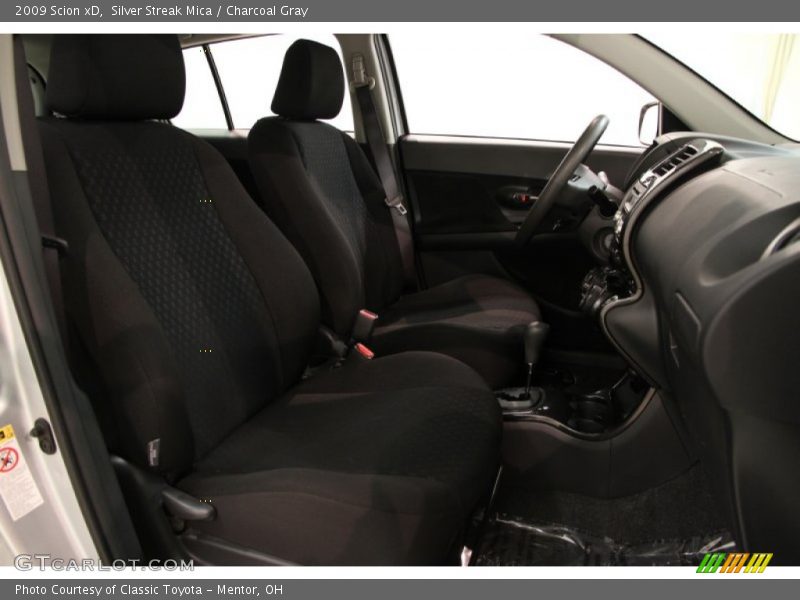 Silver Streak Mica / Charcoal Gray 2009 Scion xD