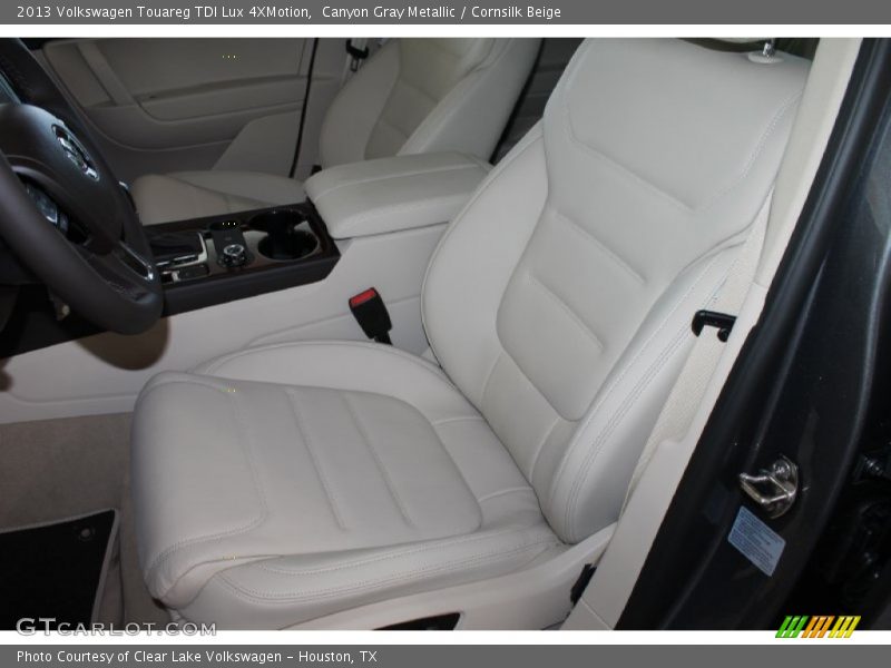 Canyon Gray Metallic / Cornsilk Beige 2013 Volkswagen Touareg TDI Lux 4XMotion
