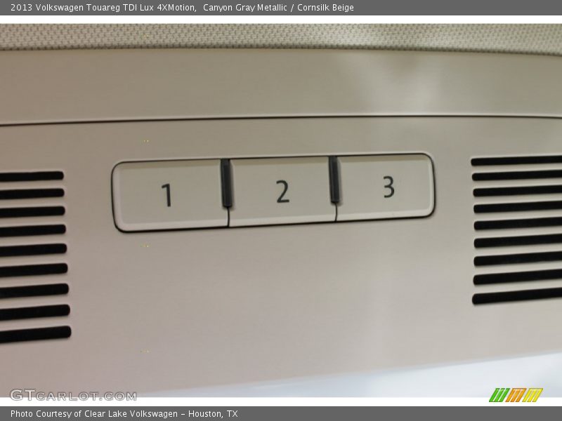 Canyon Gray Metallic / Cornsilk Beige 2013 Volkswagen Touareg TDI Lux 4XMotion