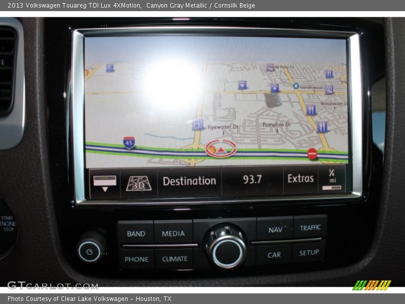 Canyon Gray Metallic / Cornsilk Beige 2013 Volkswagen Touareg TDI Lux 4XMotion