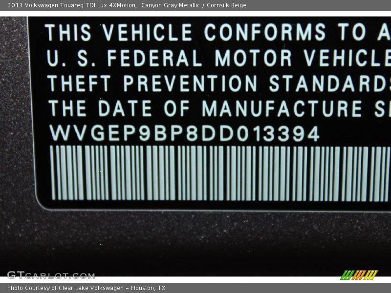 Canyon Gray Metallic / Cornsilk Beige 2013 Volkswagen Touareg TDI Lux 4XMotion