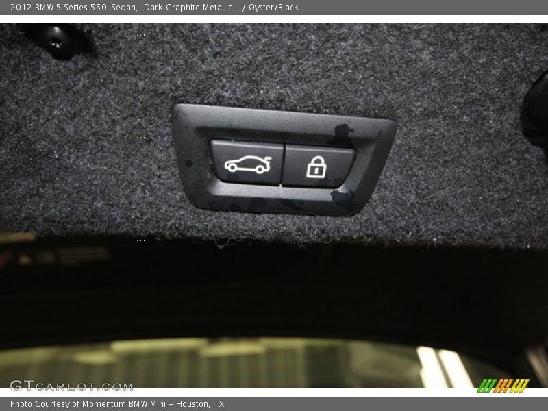 Dark Graphite Metallic II / Oyster/Black 2012 BMW 5 Series 550i Sedan