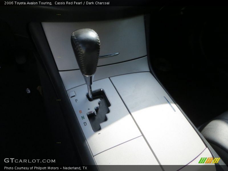 Cassis Red Pearl / Dark Charcoal 2006 Toyota Avalon Touring