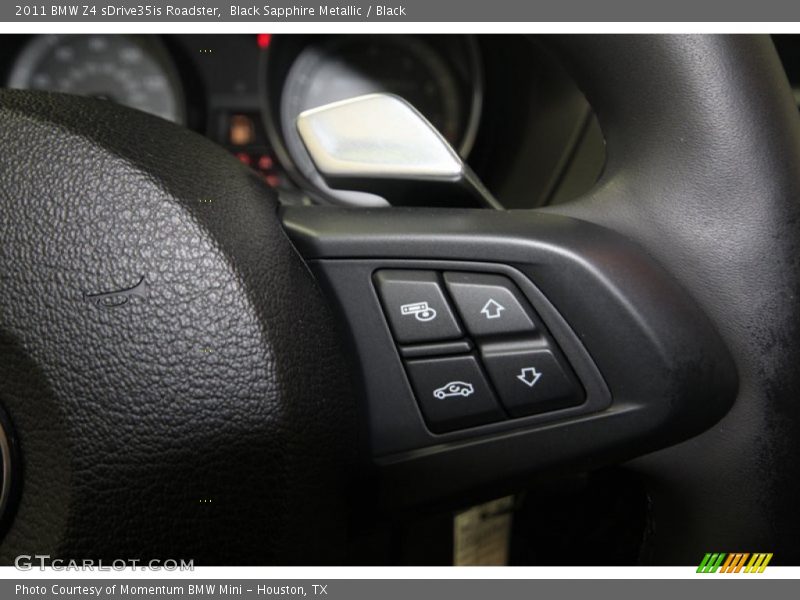 Controls of 2011 Z4 sDrive35is Roadster