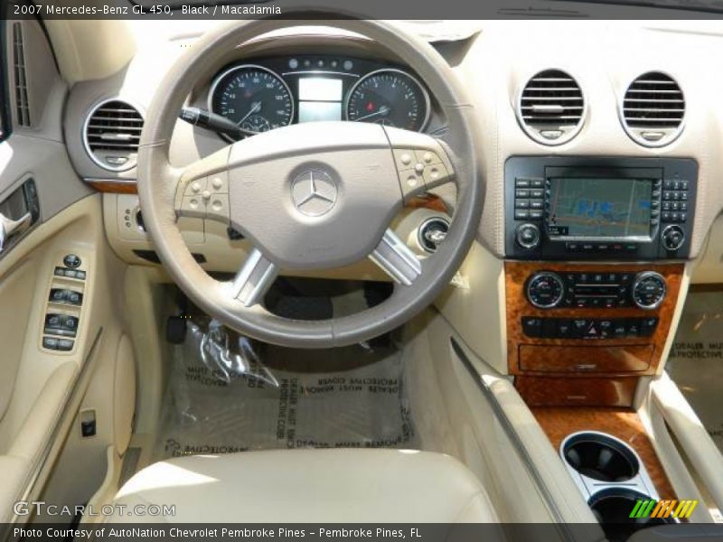 Black / Macadamia 2007 Mercedes-Benz GL 450