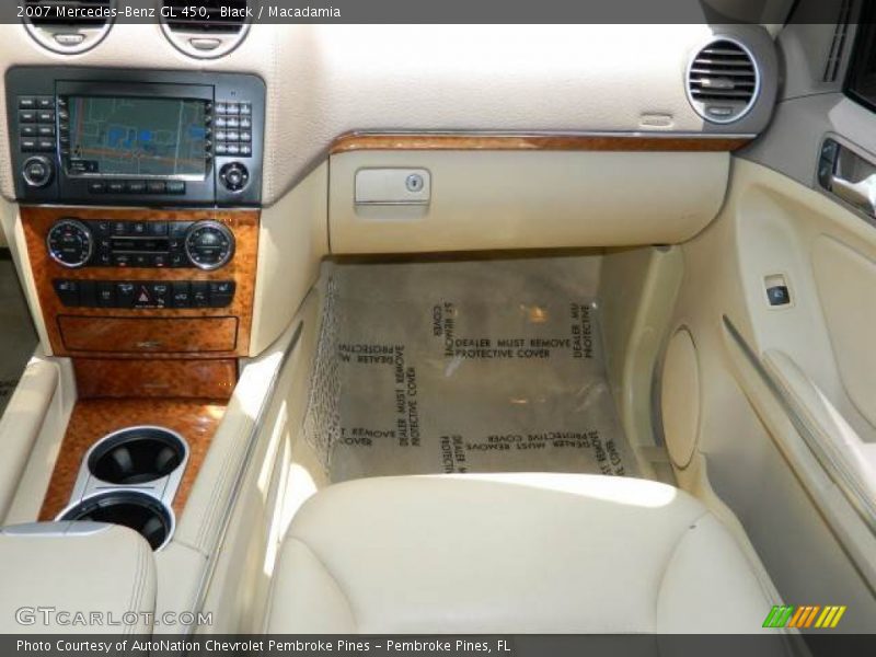 Black / Macadamia 2007 Mercedes-Benz GL 450