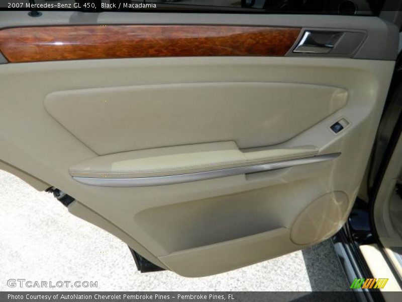 Black / Macadamia 2007 Mercedes-Benz GL 450