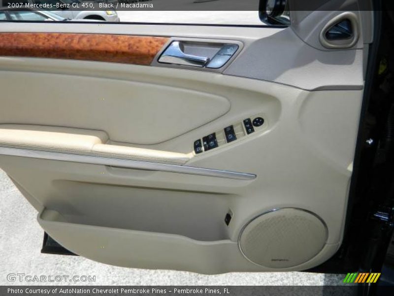 Black / Macadamia 2007 Mercedes-Benz GL 450
