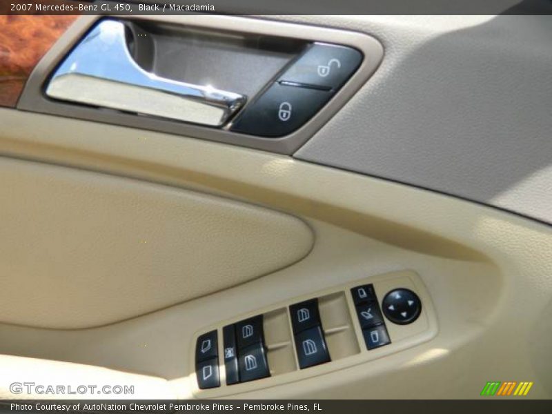 Black / Macadamia 2007 Mercedes-Benz GL 450
