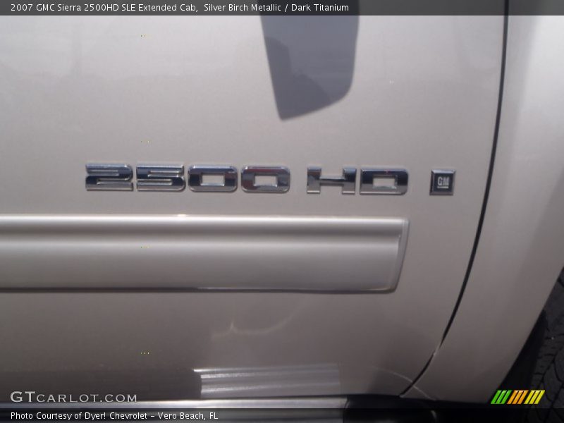 Silver Birch Metallic / Dark Titanium 2007 GMC Sierra 2500HD SLE Extended Cab
