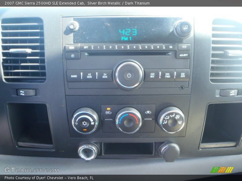 Silver Birch Metallic / Dark Titanium 2007 GMC Sierra 2500HD SLE Extended Cab