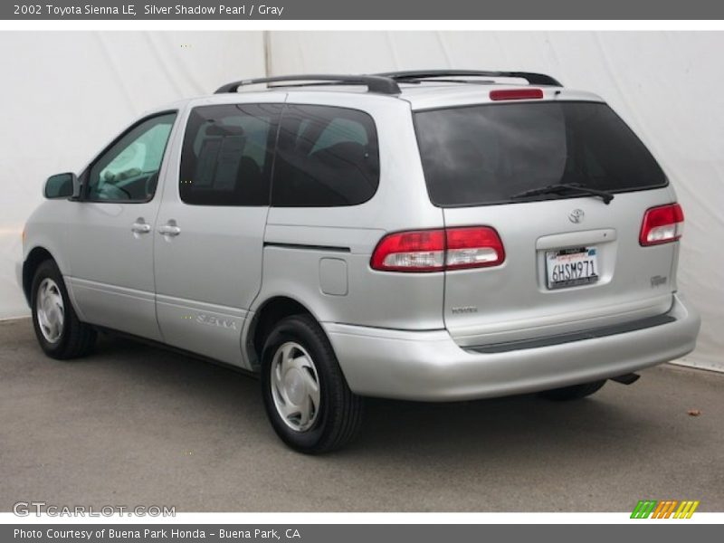 Silver Shadow Pearl / Gray 2002 Toyota Sienna LE